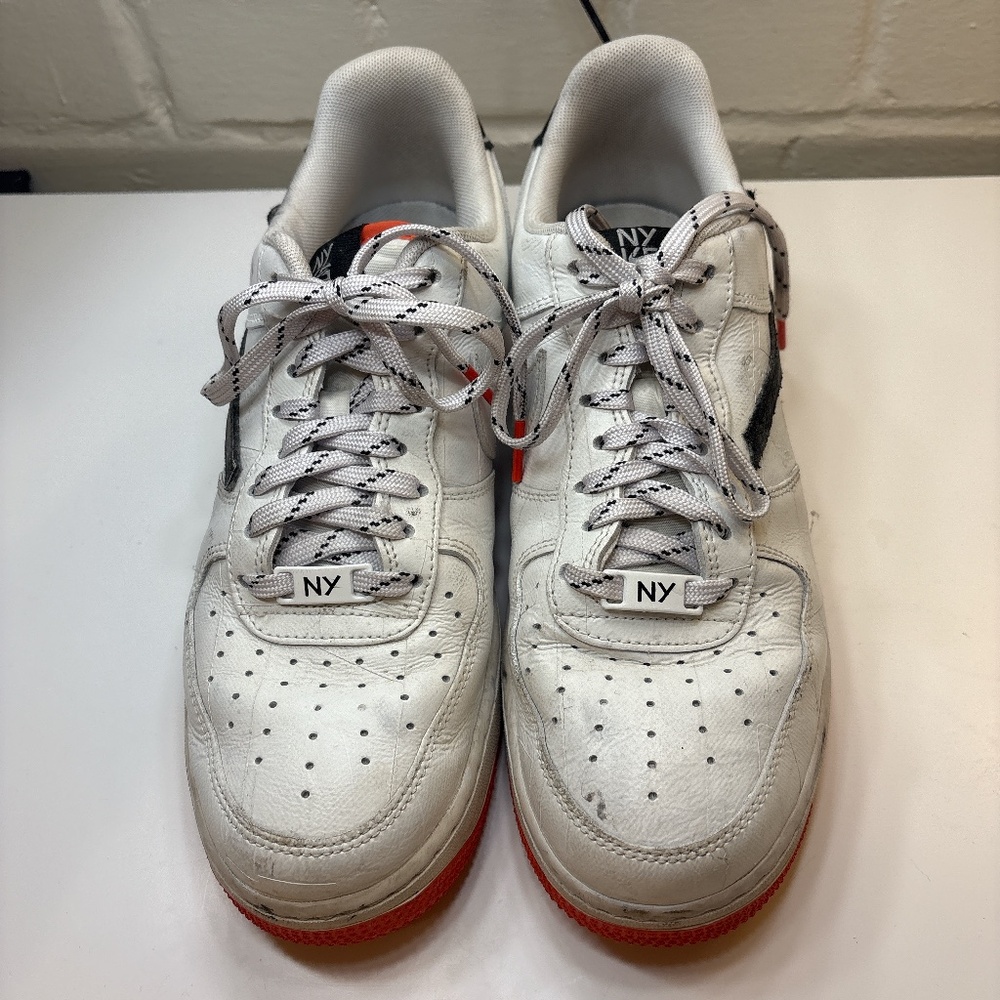 8.5 Nike NY Air Force’s,